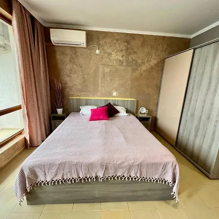Dkapartments Diamond Bay Lägenhet Slăntjev Brjag